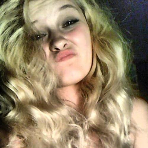My name is Sylvia! I am 15 and single. I play guitar and I sing. (: I love to act and hopefully one day that will be my career. (: