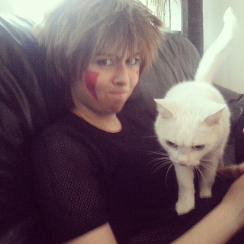 Nerd. Cosplayer. Orangepro. K-pop lover. Xiumin biased.