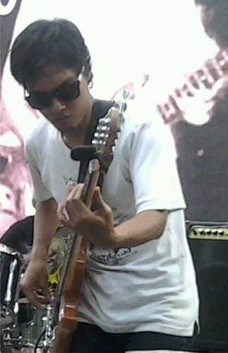 independent basstech workshop / BABONE project band  /design 'n art / bass 'n guitar workshop / Indonesian Bass Family