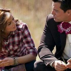 soy la fan #1 de @silvnvarro y claro 100 % bravia, amo a mi novio @iamdelafuente  y (el tiempo de dios es perfecto)