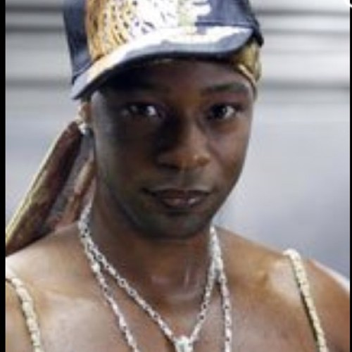 Hey boo boo im lafeyette but you can call me LaLa. Ladies dont get the wrong idea im inavailable. Love to get down to the music. Love yall too.