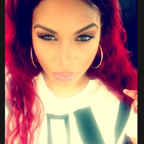 Bawse | #SU17  | Redhead ❤
I'm taken .
