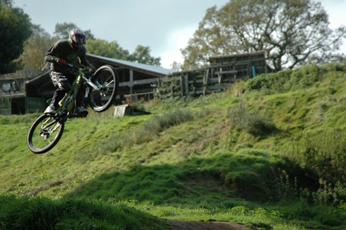 thedjlilwill's profile picture. 