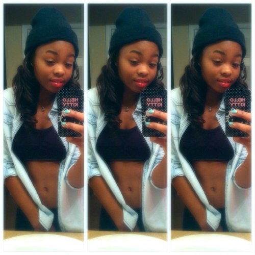 Yep; It's Jewel Aka Jewely^_^. Coolin W l My Babes! Kik: Raree_Jewel. Follow Me & I Might Follow Back{;