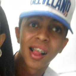 O verdadeiro amor é aquele que suporta a ausência e sobrevive na saudade.    segue aê.