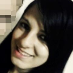 Uma menina determinada, amo música, naum vivo sem o meu violão!!
E claro sem Deus!!