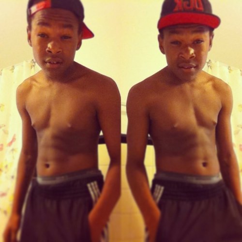 FMOI @Blowinhellabandzz_ kik @Mr.DooToMuch