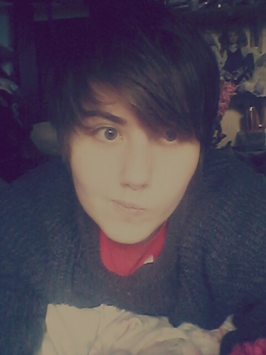 DoDanNotDrugs's profile picture. I can't see the forest through the trees, but you can't see the trees through the forest - you may have broken my heart to pieces, but at least I had a heart.