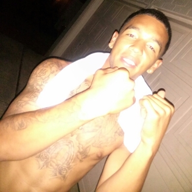 I be that #FranklinFace on the 100$ bill ! Im that #HaloTip that hit yuh nd make you burn ! My rida who stay 3hunn with @autumn_depree