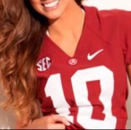 Just a Sassy Southern Girl who loves God, Football Players, and The SEC ❤