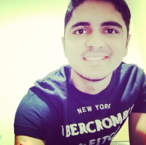 Estudante de Medicina. Instagram: @felipeemartin. Snapchat: femartiins