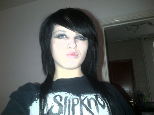 Just your regular rocker :) have an amazing boyfriend but my friends are still the most important thing in my life