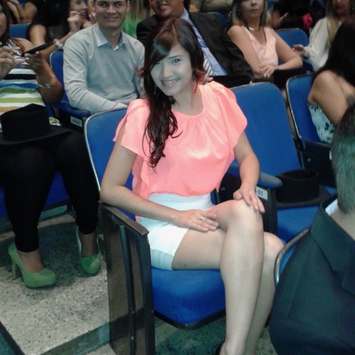 ---» Rumbera 100%... Licenciada en Contaduria Publica (UCLA)
