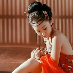 HuDorothy's profile picture. Super thin bluetooth speaker