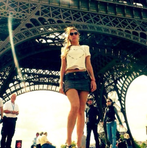 Cele_Torres_'s profile picture. No crean q soy plastica y superficial o q es nulo mi coeficiente intelectual no piensen q soy una chica material solo estoy intentando disimular.ser uno mas