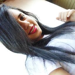 É preciso amar as pessoas como se elas fossem Vodka.  ♥