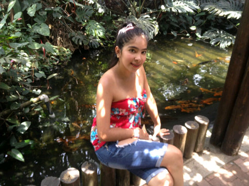 fercha1106's profile picture. Feliz