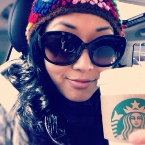 Hi im mari I work for smosh and have 1 daughter 1 son engaged to @gaylasercorn and a very cute asian princess