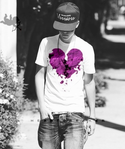 Justin is my life !!!!!!! ♥♥♥♥♥♥♥♥ @justinbieber
FOLLOW ME AND FOLLOW BACK  ♥ 
                    NEVER SAY NEVER ! ♥Please follow me justin