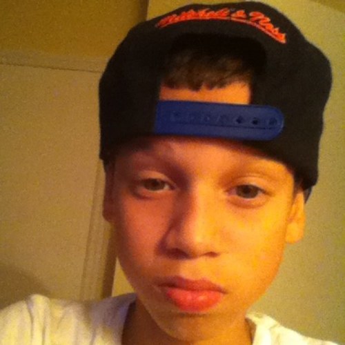 John060901's profile picture. ain't worried bout nothin too poppin get the ladies cute puertorican