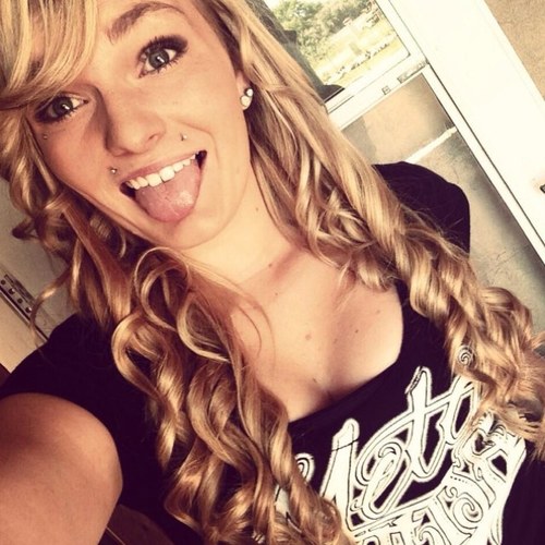 RidingTheRider's profile picture. #MotoHoe #RutSlut #ProHoe Hate on it. (; #EstellaSimone ❥