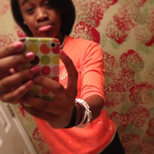 Follow Me  ! Upcoming Olympian ,  #Track Is Life . I Cheer .  Love My ^_^ bestfrend DeJaee . I Am A Scorpio✌ .
