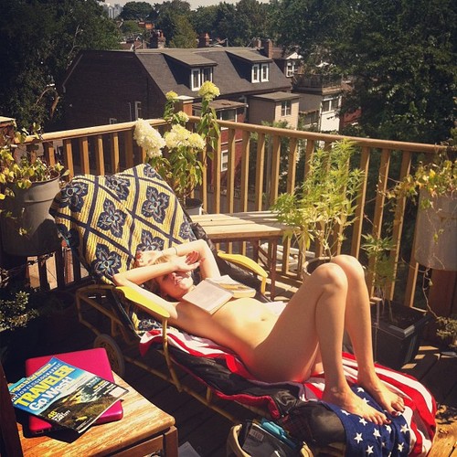 Are you Single and a Nudist? Having any luck meeting partner who are also nudists? Check: