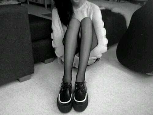 15, Ana, EDNOS, Bisexual, Depression, Self Harm, and Suicidal. Cw: 114lbs Gw: 100lbs Ugw: 80lbs @ddlovato is my idol