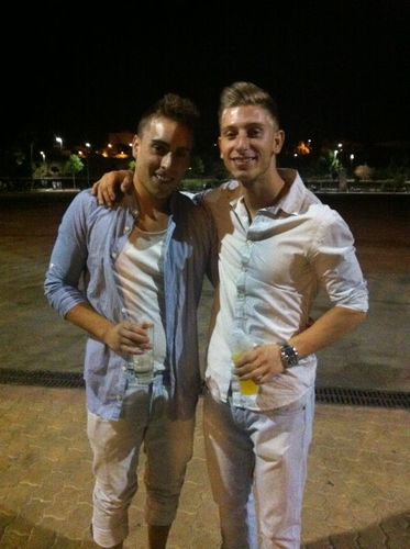 FranciBakiselo's profile picture. Buscando los pequeños momentos que hacen ver lo bonita que es la vida :)