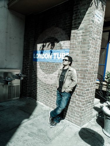 DeenShamshuri's profile picture. gentleman, rogue, geek and a little bit of nonsense...just not in that order