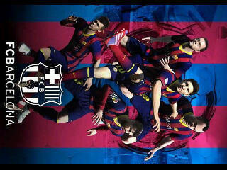 Blaugrana al vént, un crit valént, tenim un nom el sap tothom: Barça! Barça! Baaaaaaarça!