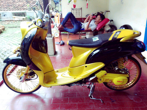 mencari seseorang yang bener setia dan menerima gua apa adanya =
  bukan melihat dari segi apapun itu :)) Pin : 23868EBF
