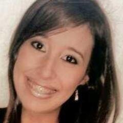 Mãe de Maria Letícia Damasceno Siqueira. Cantora na empresa @NoitePromo.