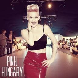P!nk fans from Hungary! ♥