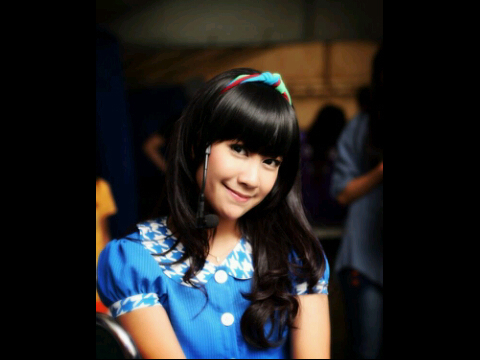 -Call me *YO* ( ͡ .̮ Ơ̴͡ ) || Part of @Twibi_Jakarta ♥▼ || Anisa is we Inspiration and CherryBelle is my Favorite Girlband ƪ(˚▽˚)ʃ || ChiBi..ChiBi...ChiBi....