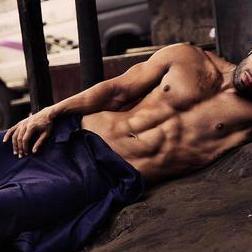 bringing you the hottest men from bollywood