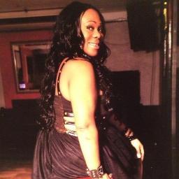 AdisiaDiSista10's profile picture. 