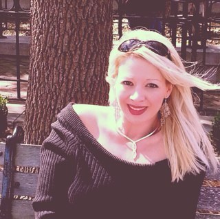 I love to travel and have fun.