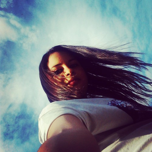 Sea como sea tu  vida el destino siempre te llevara hasta el lugar al que te pertenece, cuando menos te lo esperes, pero cuando mas lo necesites. =)♡