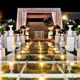 A empresa atua na produção e coordenação de eventos (casamentos, 15 anos, bodas de prata e ouro, buffet, etc.            Fones : 62 - 9133-8686 / 3277-3148