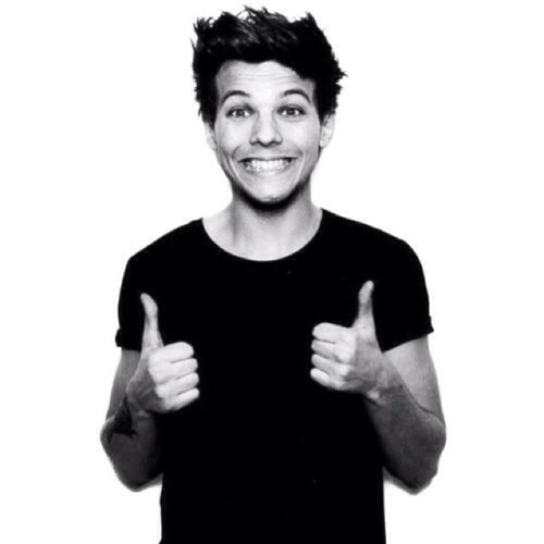 LouisAHRP's profile picture. Hi, I'm Louis, I sing, I'm kind of a model too, oh and I crack up jokes when things get awkward. Bisexual.