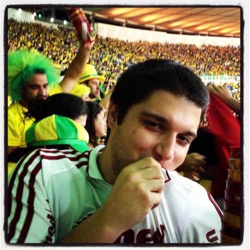 Formado em Publicidade e Marketing. Trabalho com consultoria de mídia e Tricolor apaixonado!!