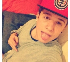 sou feio, mais sou legal, me ame