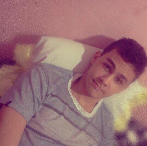 Sou apenas um sonhador que sonha com dias melhores.