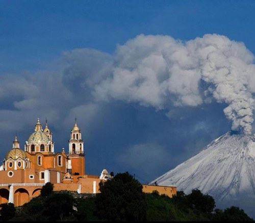 Educación, paz y valores, por un México desarrollado.