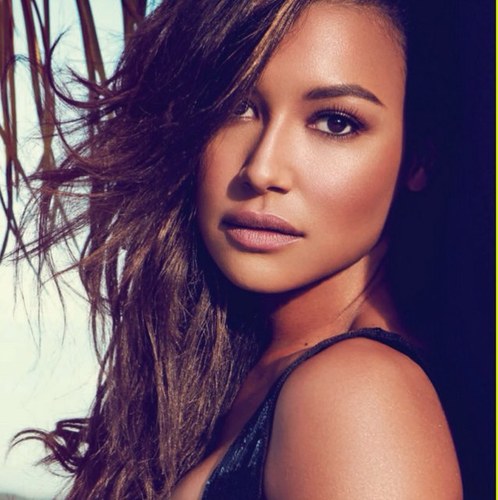 Santana Lopez - The only straight I am, is staight up bitch. I'm a badass, and I'm from Lima Heights Adjacent. [RP ACCOUNT]