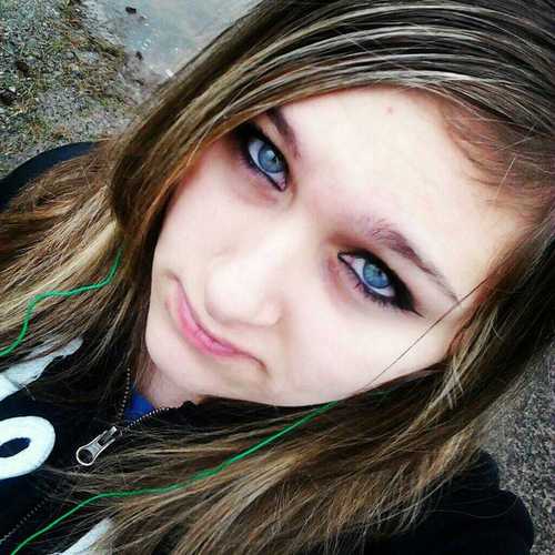 I follow back~Unfollowers blocked for life.Think I'm playing? Try me, I dare you.