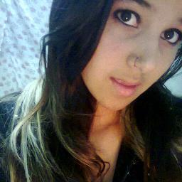 'Sou segurα dos meus αtos e; dos meus ideαis; e de quem eu sou.
Grossα?! siim, αs vezes eu sou; nαõ tolero pessoαs estúpidαs...Maais no fim soou mt simpática