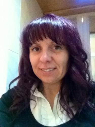 LindsPope's profile picture. Essex girl that is nothing like an Essex Girl... Mum of two, Wife of one and works as a Children's Activity Coach.