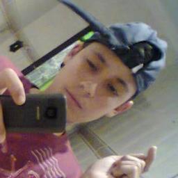 locaraso , mas feliz levo a vida nu sorriso e na humildade